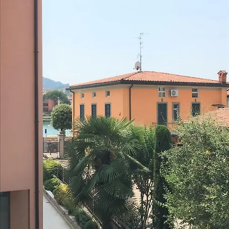 La Peonia Appartement *